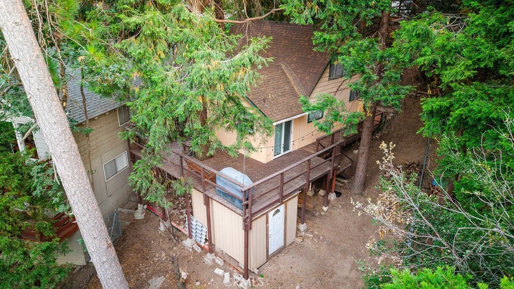 Listing photo for 442 Valley Road, Crestline, CA, Cabin home for sale
