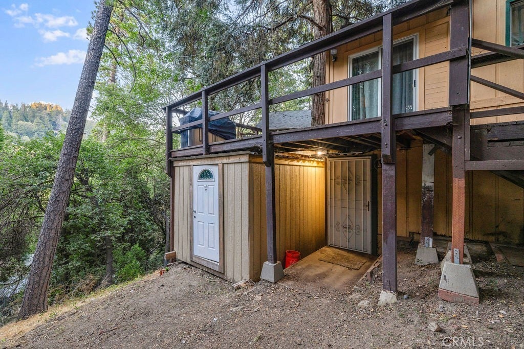 Listing photo for 442 Valley Road, Crestline, CA, Cabin home for sale
