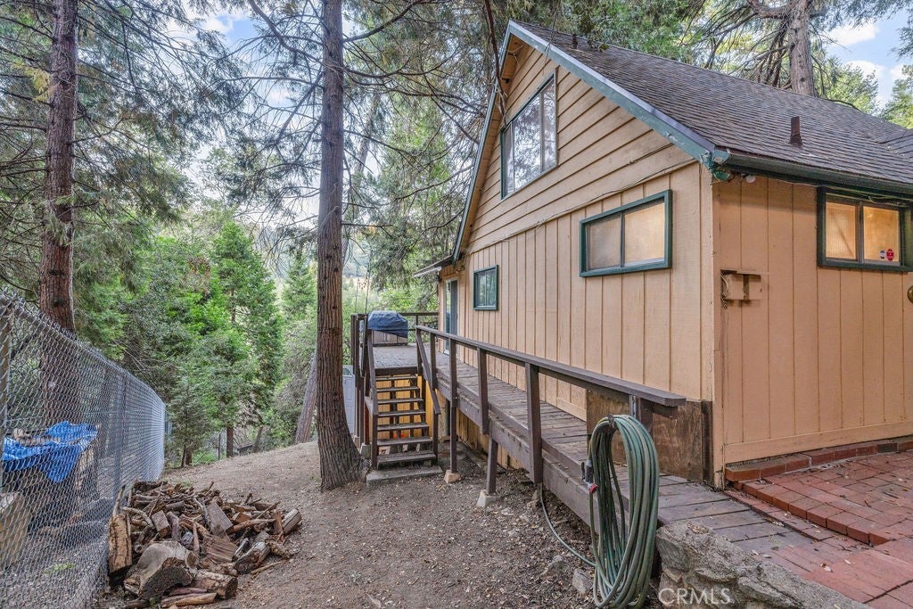 Listing photo for 442 Valley Road, Crestline, CA, Cabin home for sale