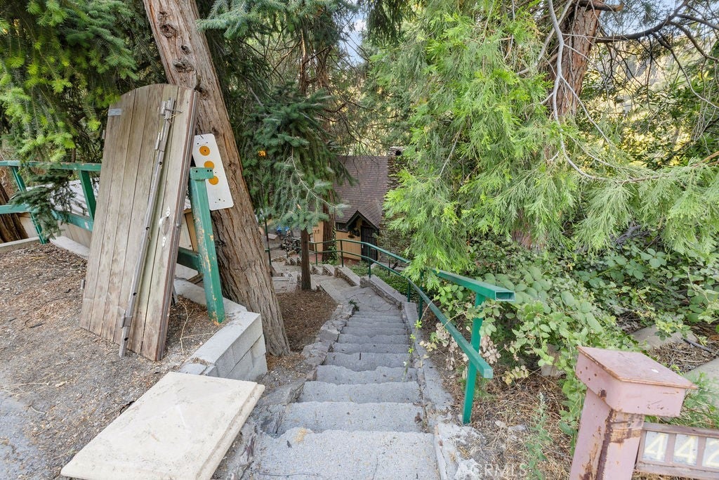Listing photo for 442 Valley Road, Crestline, CA, Cabin home for sale
