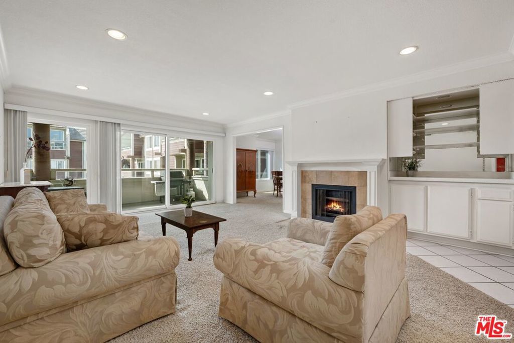 4200 Via Dolce # 230, Marina Del Rey