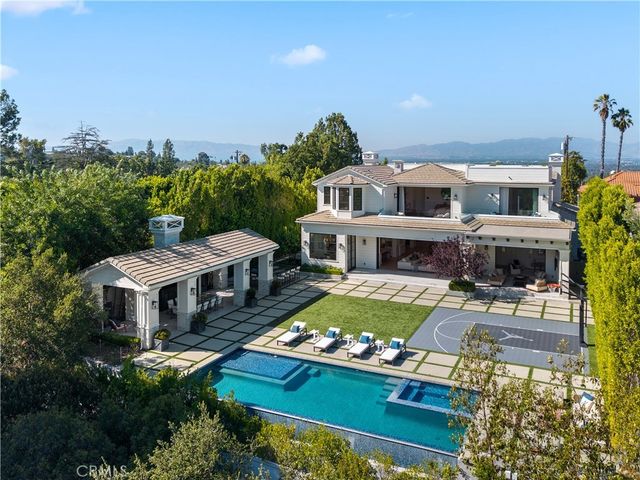 16630 Oldham Place, Encino