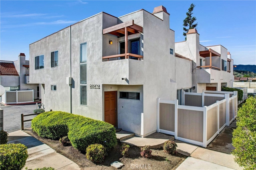 Photo of Listing #CV25173505