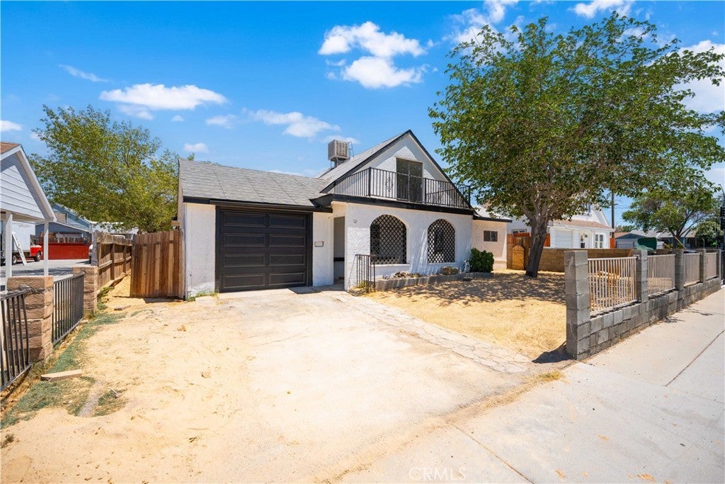 Photo of Listing #SR25173901