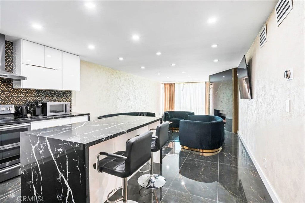 Photo of Listing #BB25174716