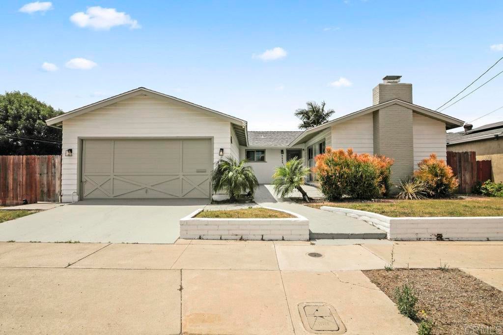 Photo of Listing #PTP2505897