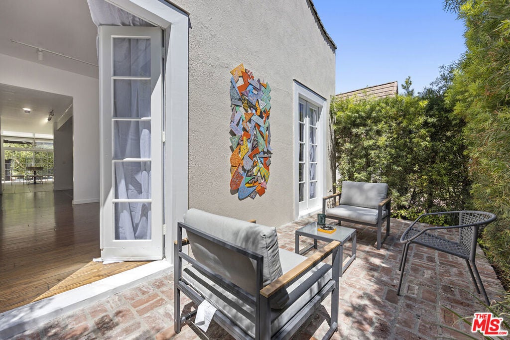 Photo of Listing #25573797