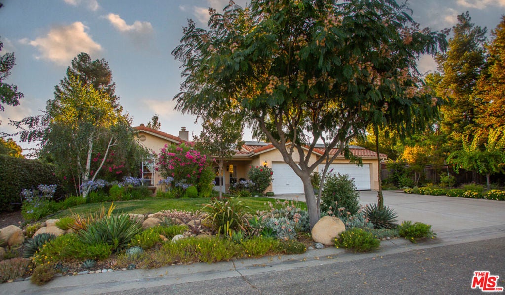 Photo of Listing #25574173