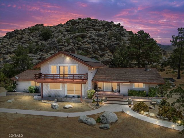 7736 Easy Street, Onyx