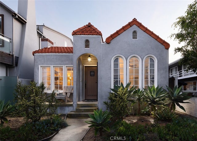 1113 Balboa Boulevard, Newport Beach