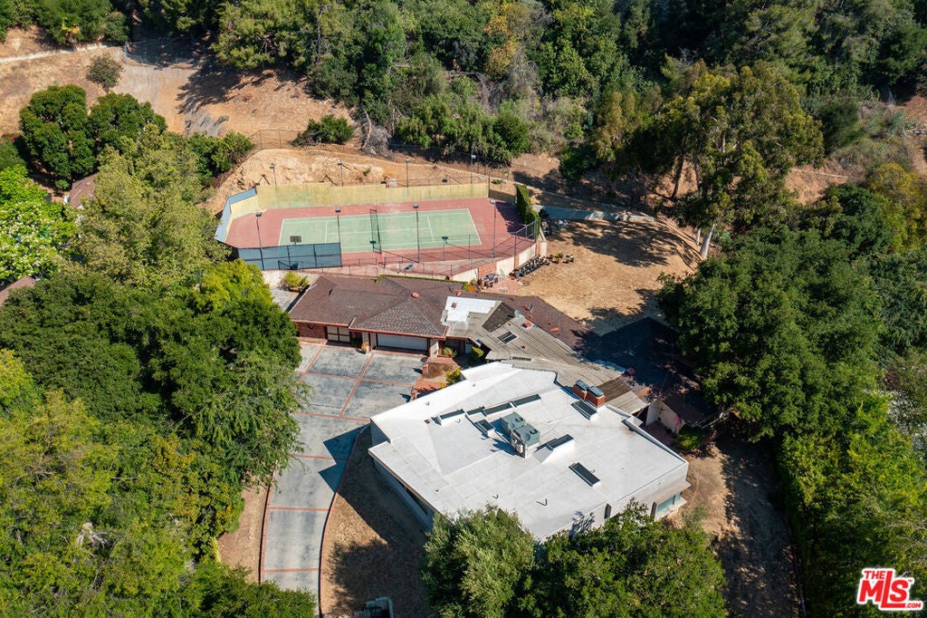 Photo of Listing #25575503