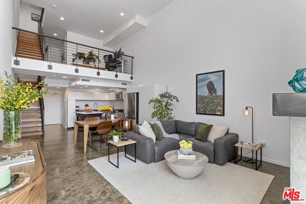 333 Wilton Place 3, Los Angeles