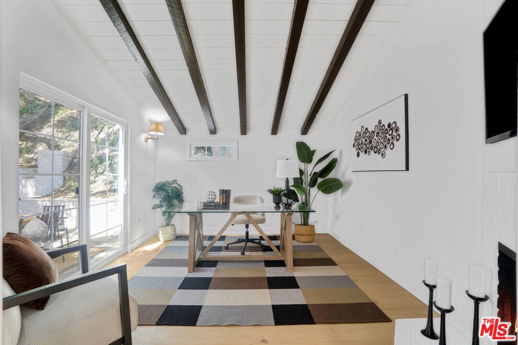 Photo of Listing #25575027