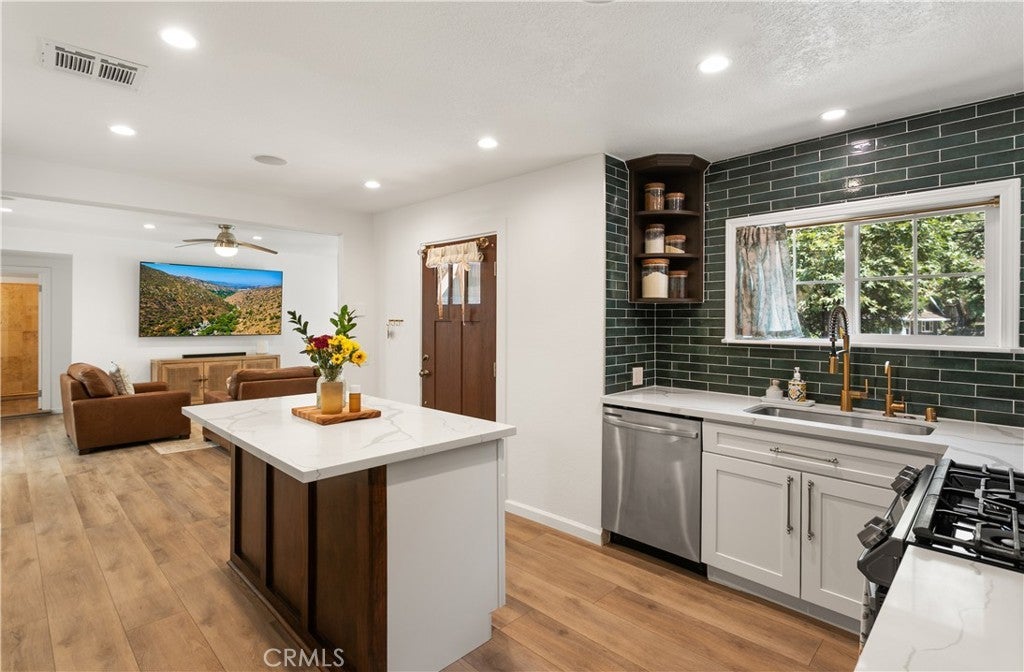 Photo of Listing #OC25168595