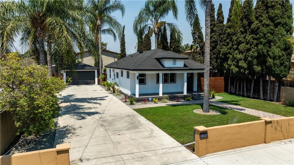 4705 East Washington Avenue, Orange