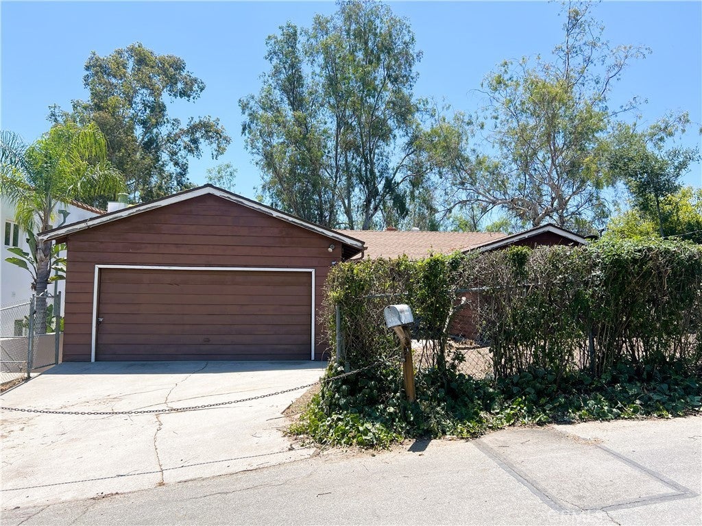 Photo of Listing #SR25179497