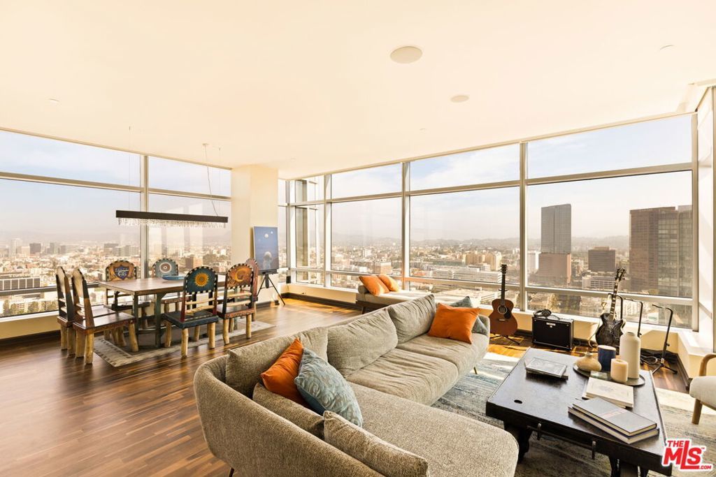 Photo of Listing #25575549