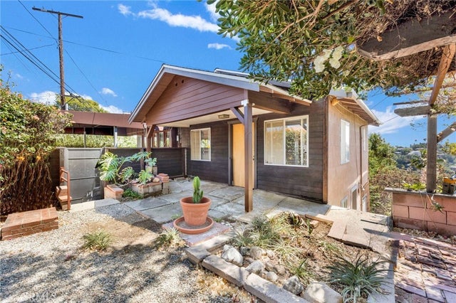 579 Crane Boulevard, Los Angeles