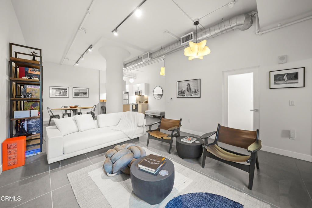 Photo of Listing #P1-23631