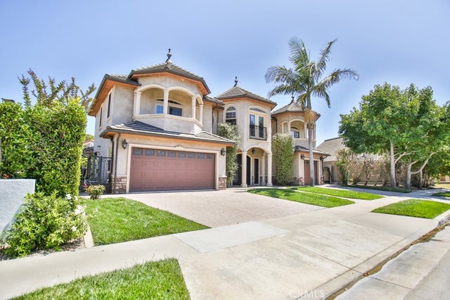 16802 Kamalii Drive, Huntington Beach