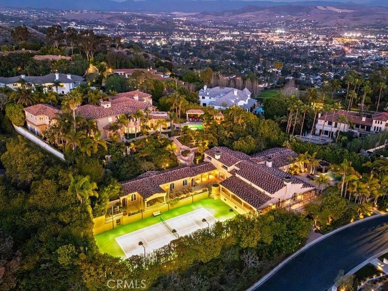 Photo of Listing #OC25179356