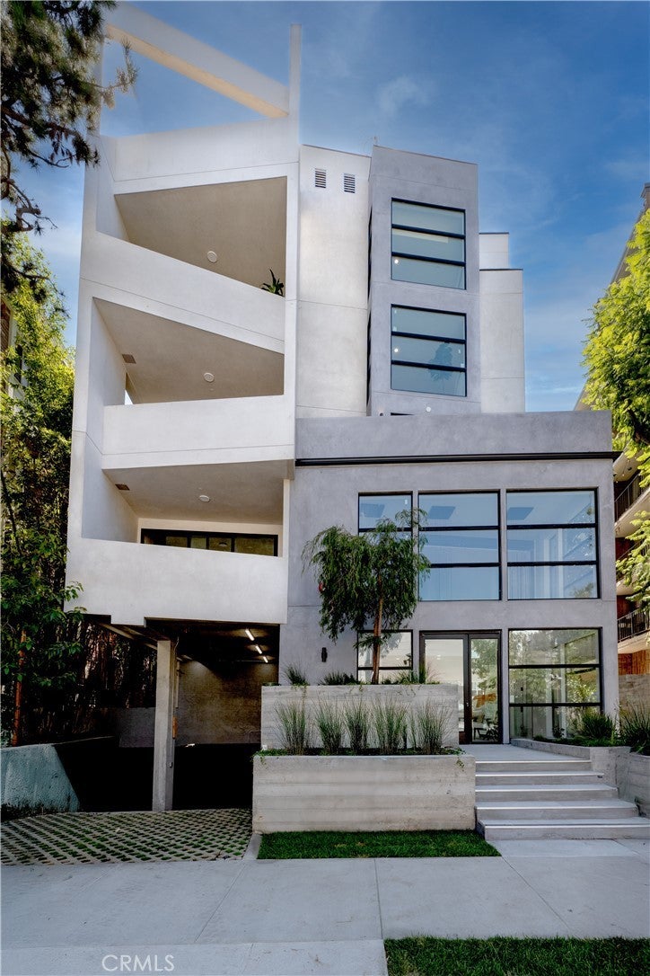 Photo of Listing #SR25179973