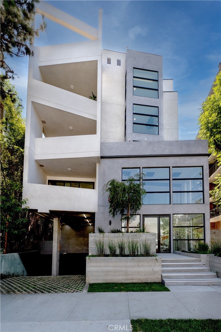 Photo of Listing #SR25179973