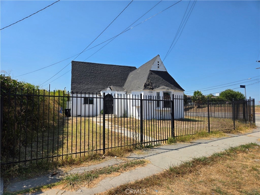 Photo of Listing #DW25180655