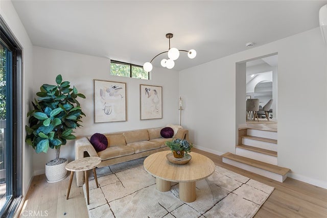 755 Crane Boulevard, Los Angeles