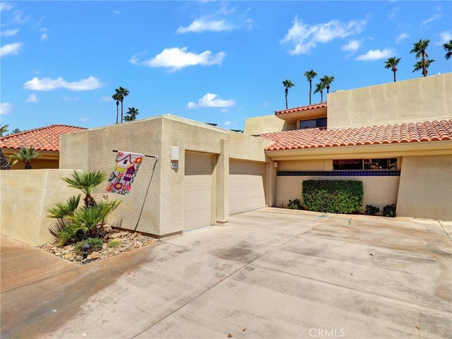 208 Kavenish Drive S, Rancho Mirage