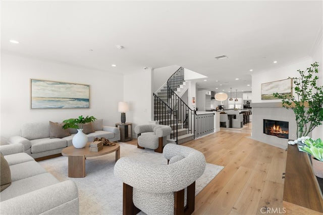 302 Carnation Avenue, Corona Del Mar