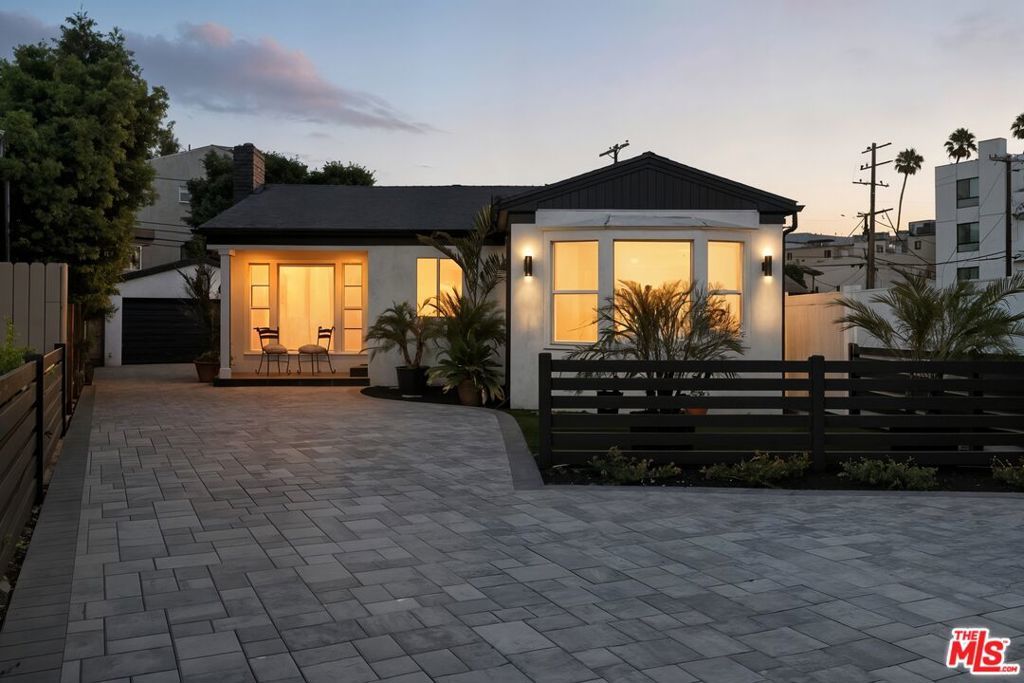 Photo of Listing #25577419