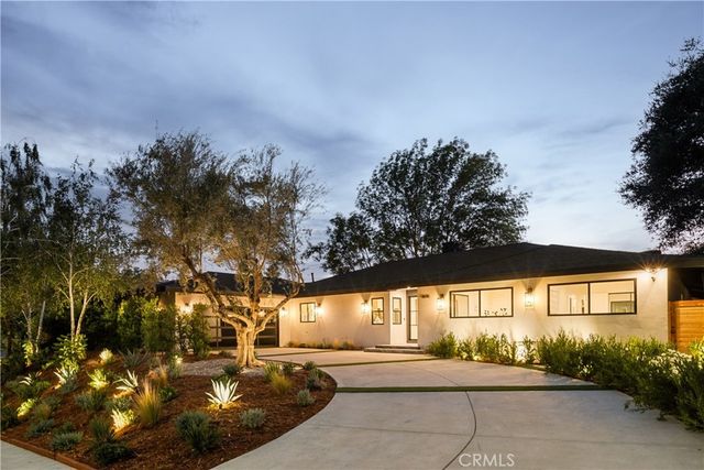 4041 Sapphire Drive, Encino