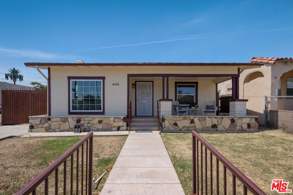 Photo of Listing #25577621