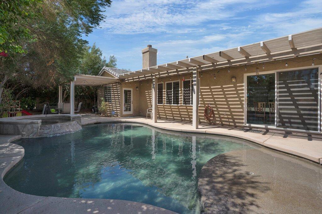 Photo of Listing #219133900DA