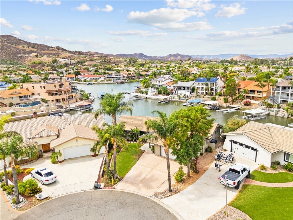 30199 Windward Drive, Canyon Lake