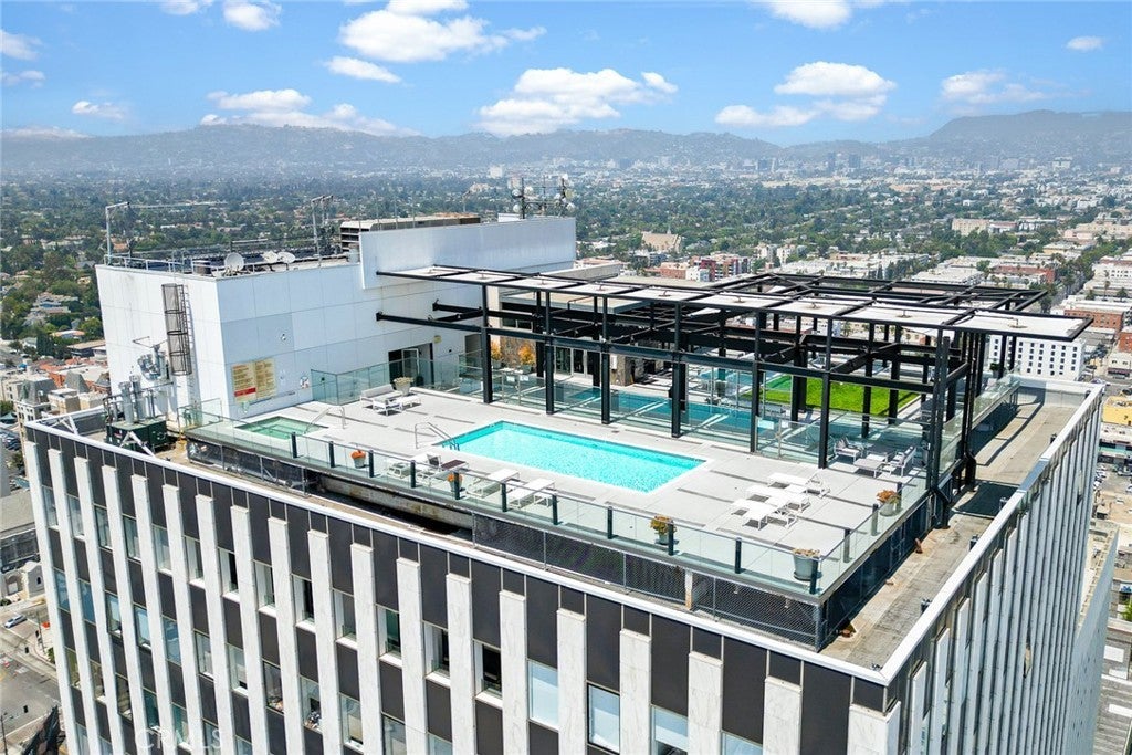 Photo of Listing #AR25182853