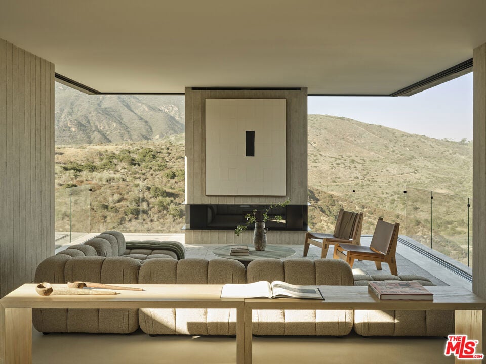 Photo of Listing #25578355