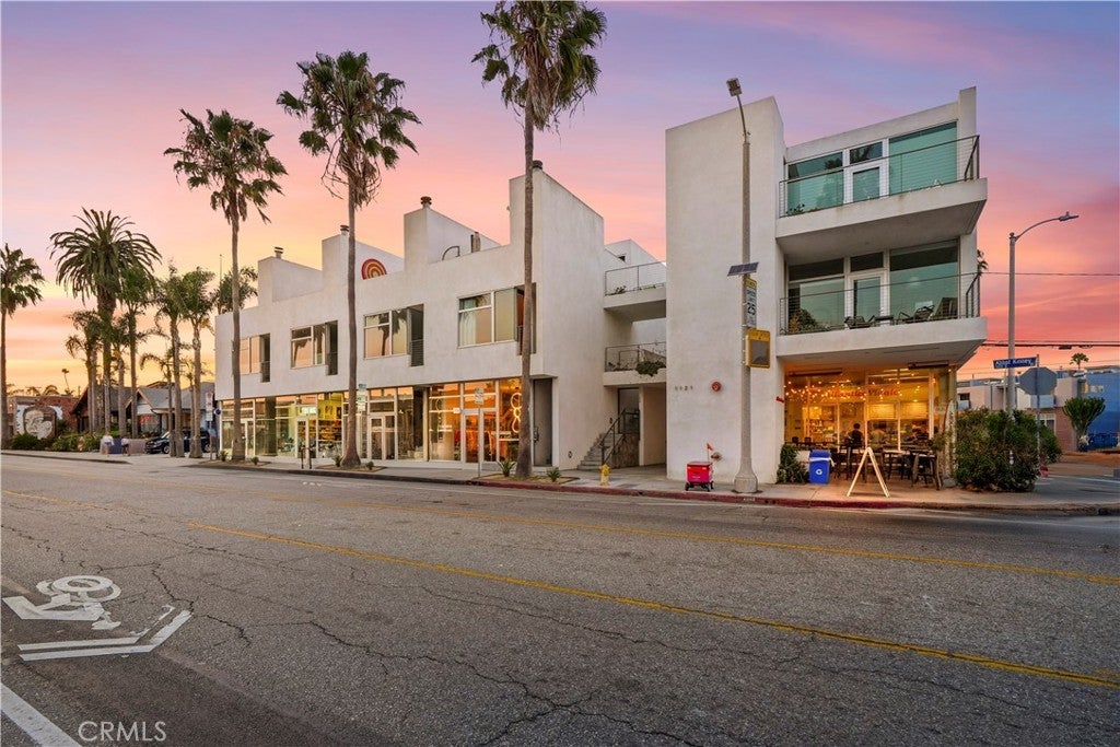 1121 Abbot Kinney Boulevard 3, Venice