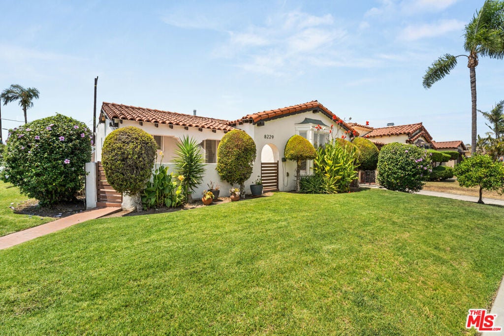 Photo of Listing #25576691