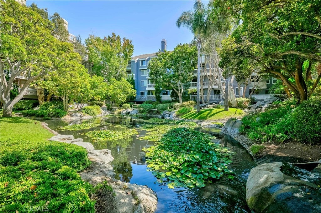 Photo of Listing #SB25184198