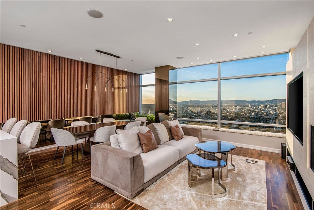 Photo of Listing #PW25184250