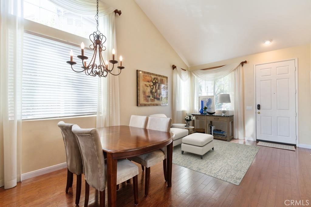 Photo of Listing #SW25183076