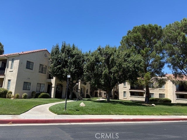 2554 Olive Drive 31, Palmdale