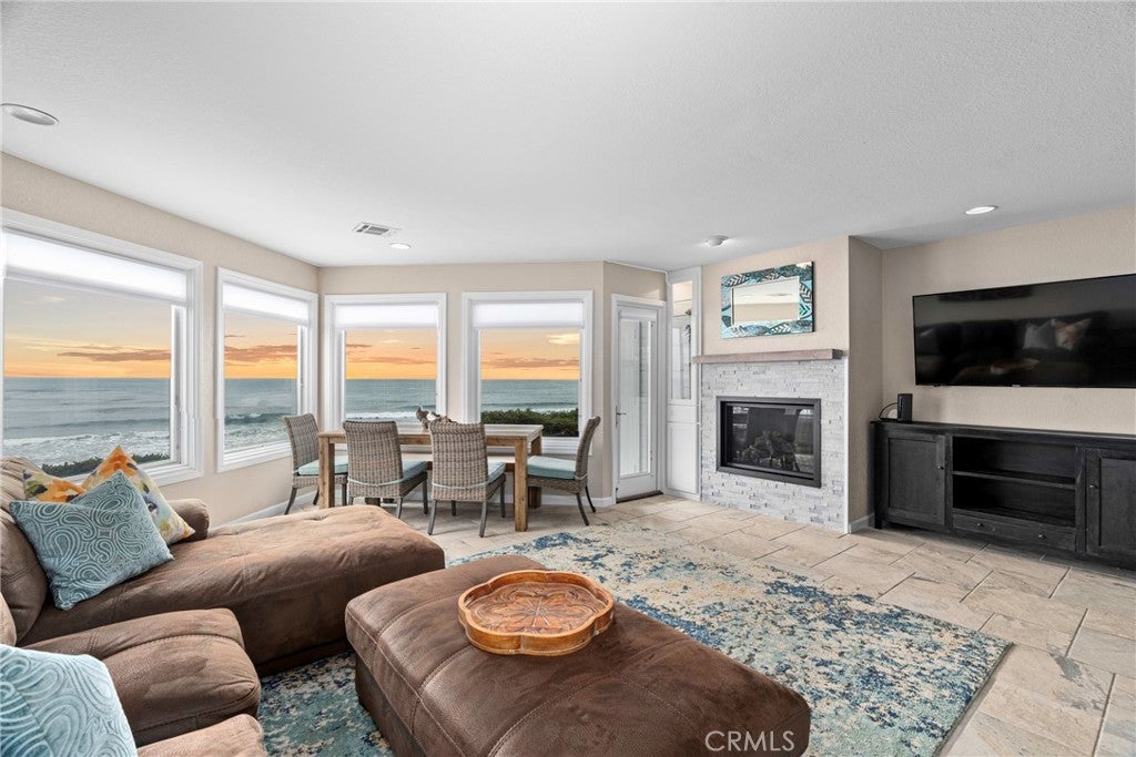 9229 Balboa Avenue 4, San Simeon