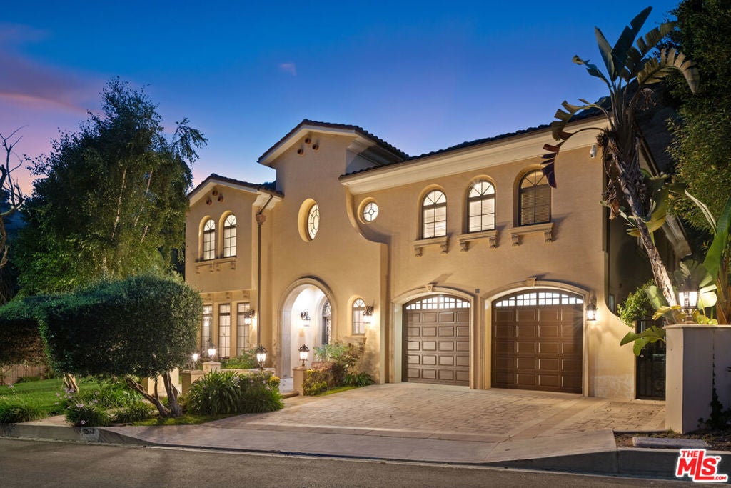 Photo of Listing #25579511