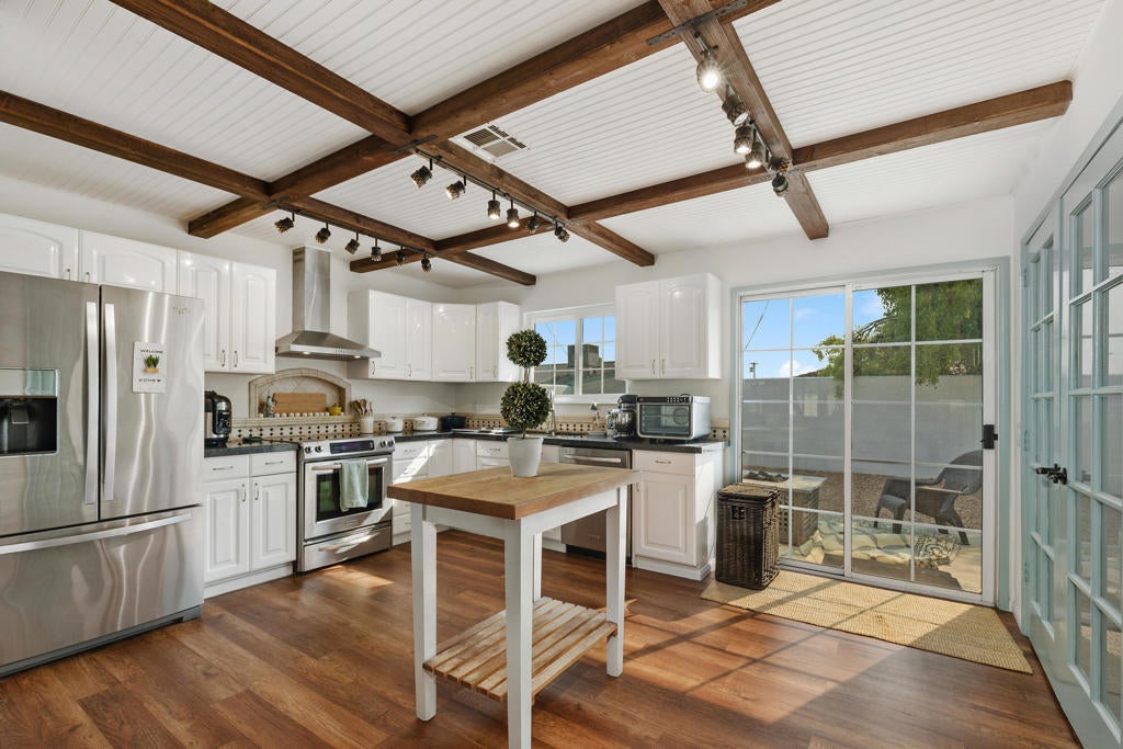 Photo of Listing #219134070DA