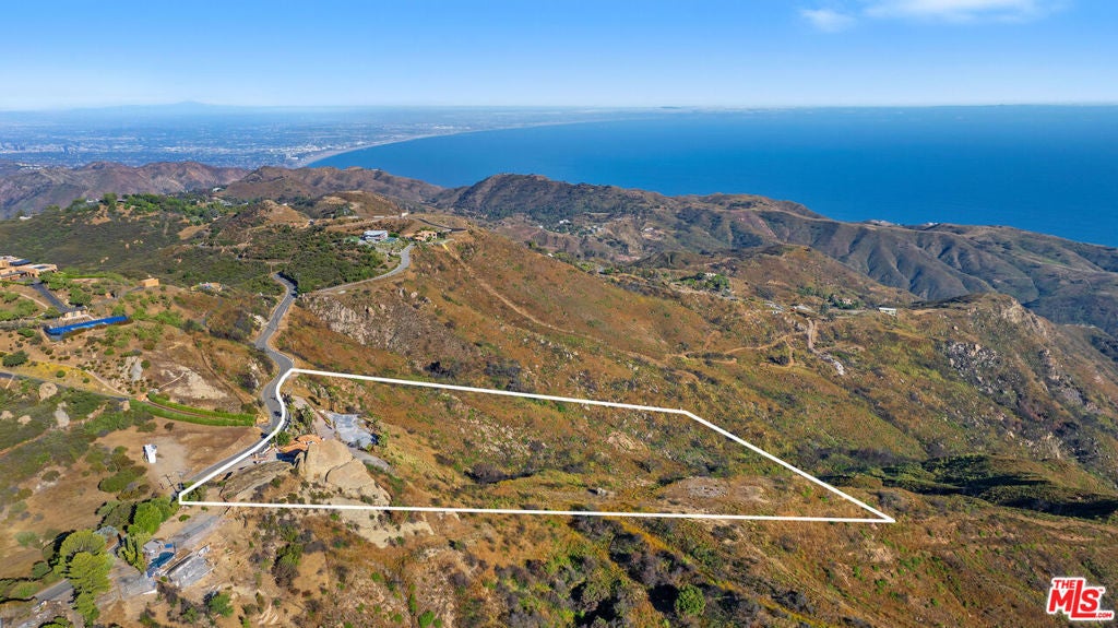 Photo of Listing #25579327