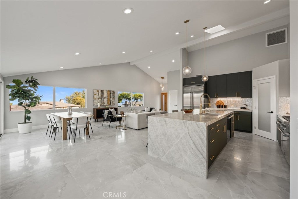 Photo of Listing #PV25179619