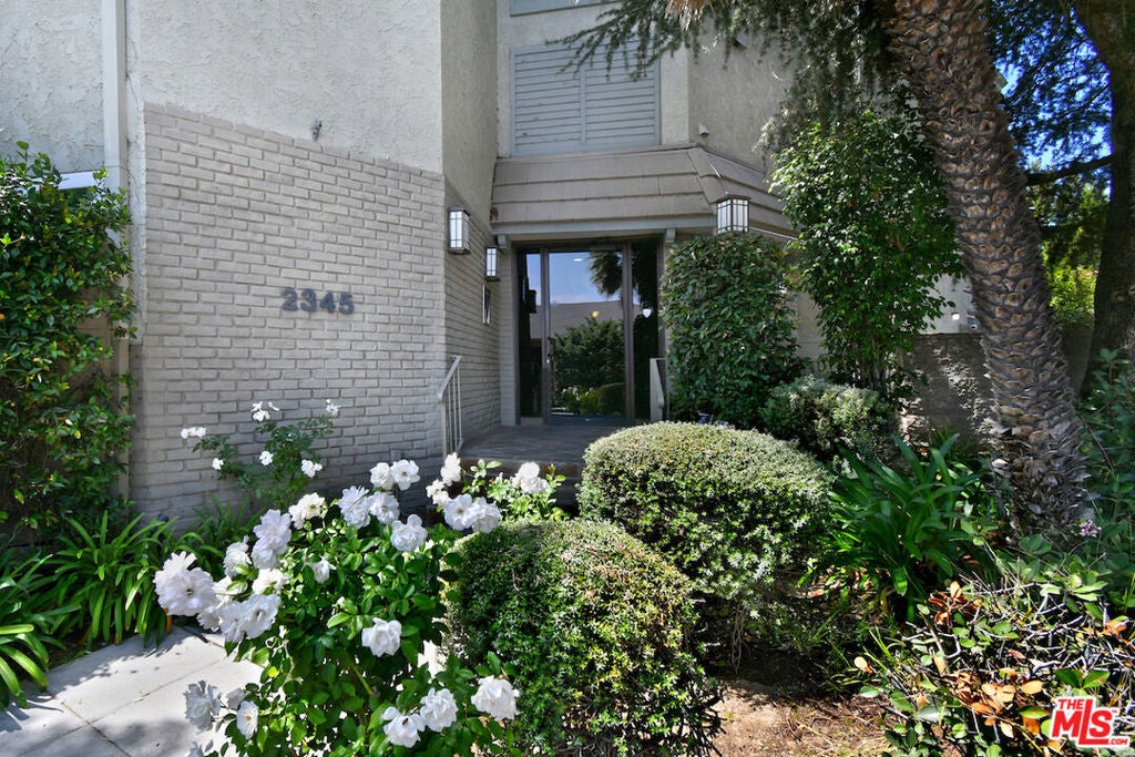 Photo of Listing #25579763